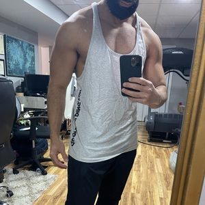 Bodybuilding.com stinger tank medium